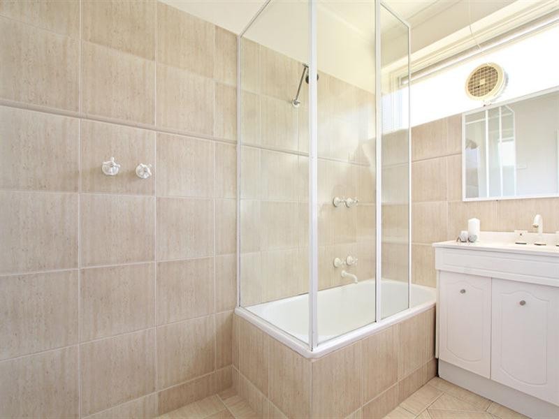 4/102 Oakleigh Road, Carnegie VIC 3163