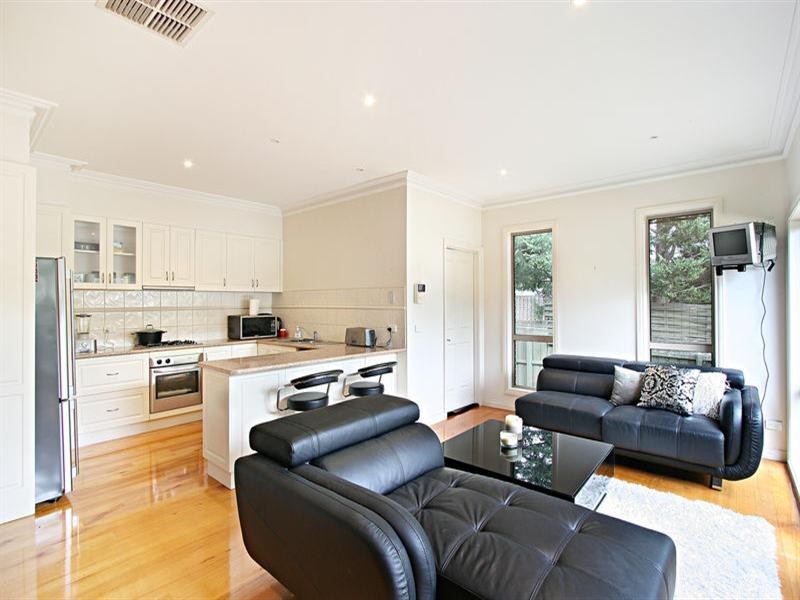 2/5 Nicole Street, Mount Waverley VIC 3149