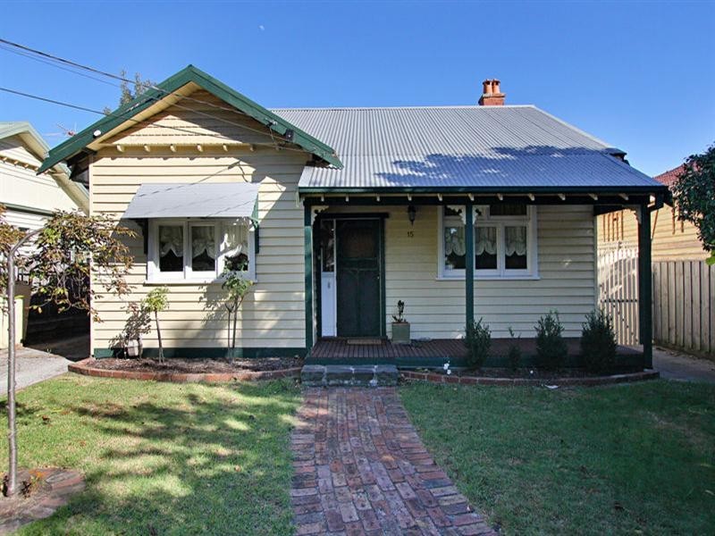 15 Dalston Road, Hughesdale VIC 3166