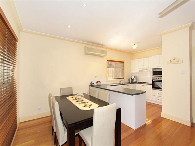 15 Dalston Road, Hughesdale VIC 3166