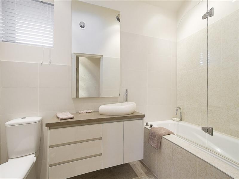 4/40 Rosstown Road, Carnegie VIC 3163