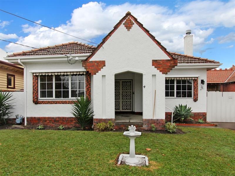 4 Logie Street, Oakleigh VIC 3166