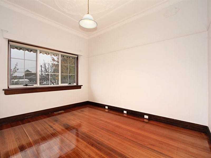 4 Logie Street, Oakleigh VIC 3166