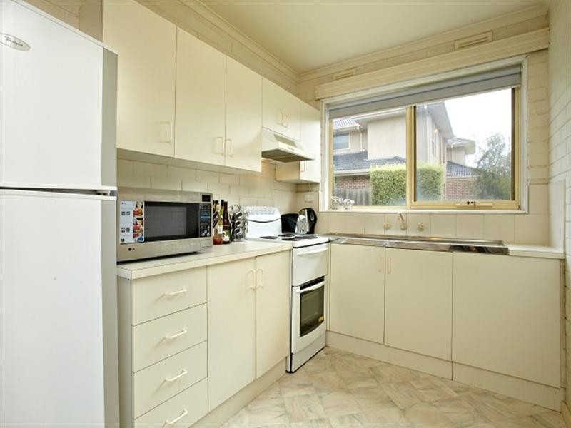 3/13 Churchill Avenue, Chadstone VIC 3148
