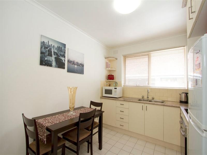 6/32 Madden Avenue, Carnegie VIC 3163
