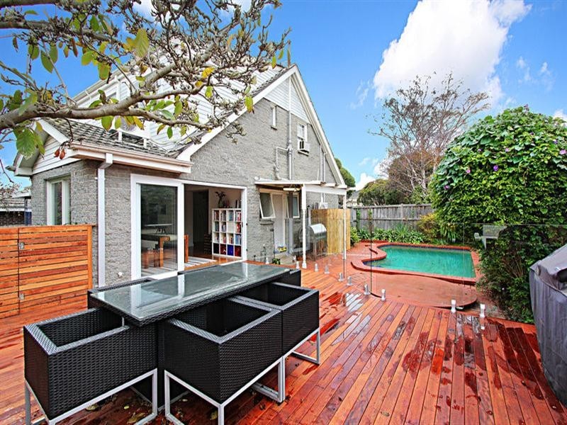 18 Victory Street, Murrumbeena VIC 3163
