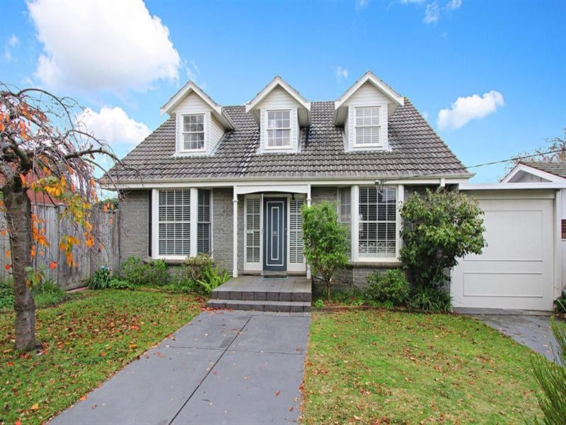 18 Victory Street, Murrumbeena VIC 3163