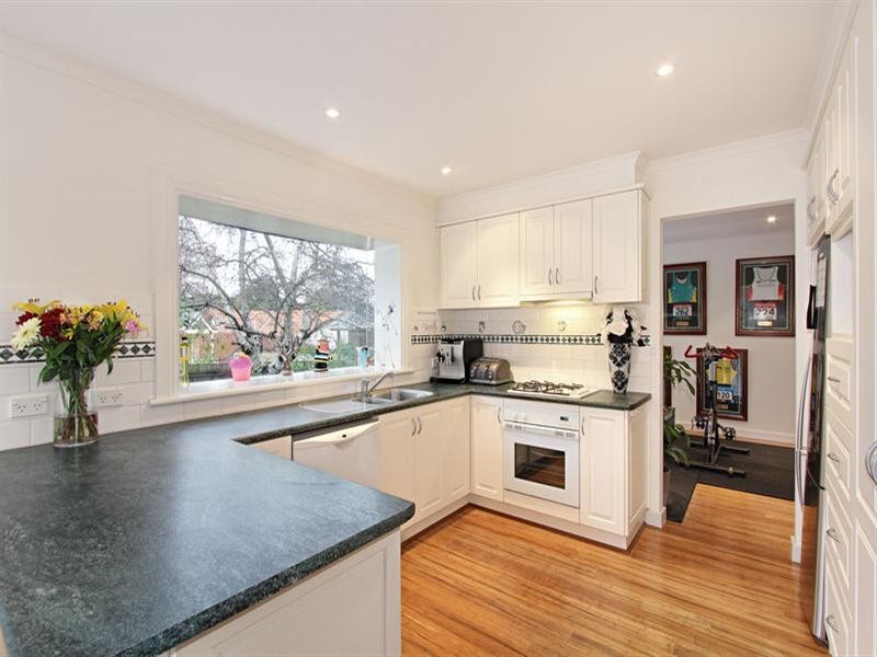 18 Victory Street, Murrumbeena VIC 3163