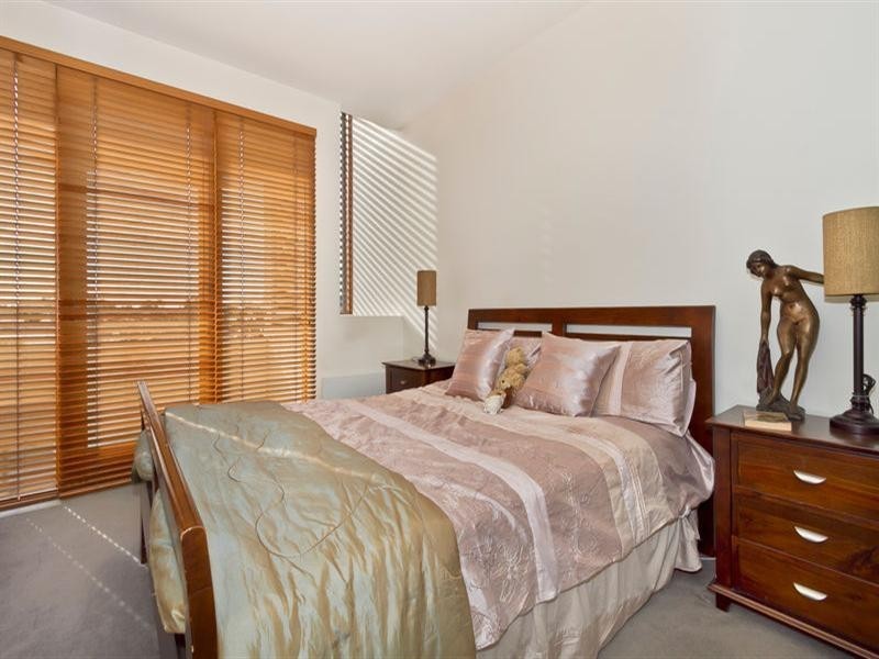 6/12 Wyuna Road, Caulfield North VIC 3161