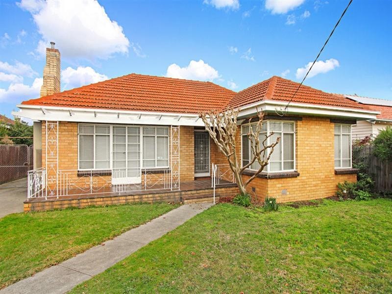 34 Kangaroo Road, Murrumbeena VIC 3163