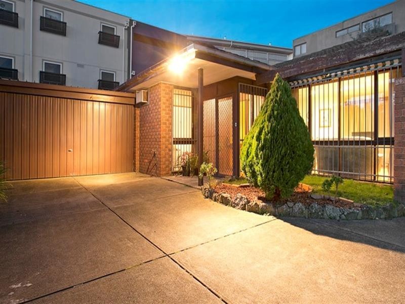 2/17 Jersey Parade, Carnegie VIC 3163