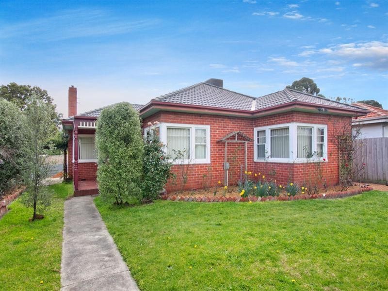 24 Henty Street, Murrumbeena VIC 3163