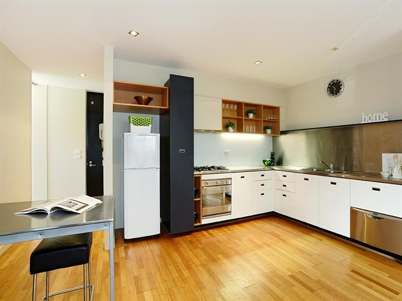 104/5 Greeves Street, St Kilda VIC 3182