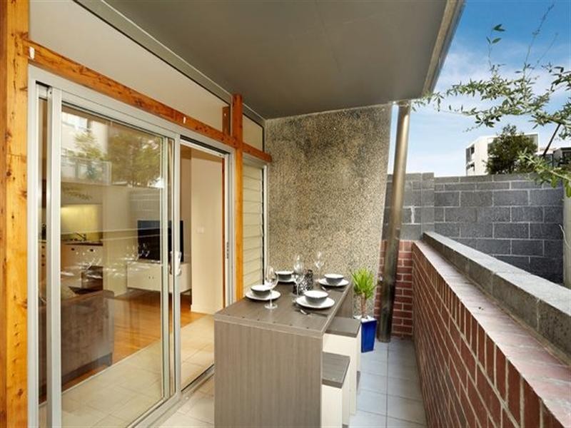 104/5 Greeves Street, St Kilda VIC 3182