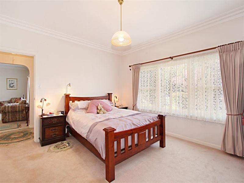 17 Koonawarra Street, Clayton VIC 3168