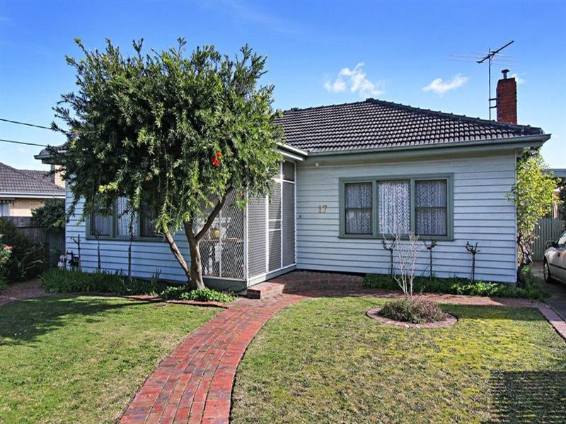 17 Koonawarra Street, Clayton VIC 3168