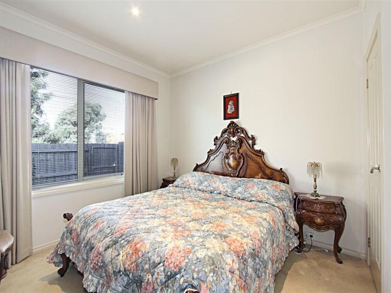 3/12 Surrey Crescent, Oakleigh East VIC 3166