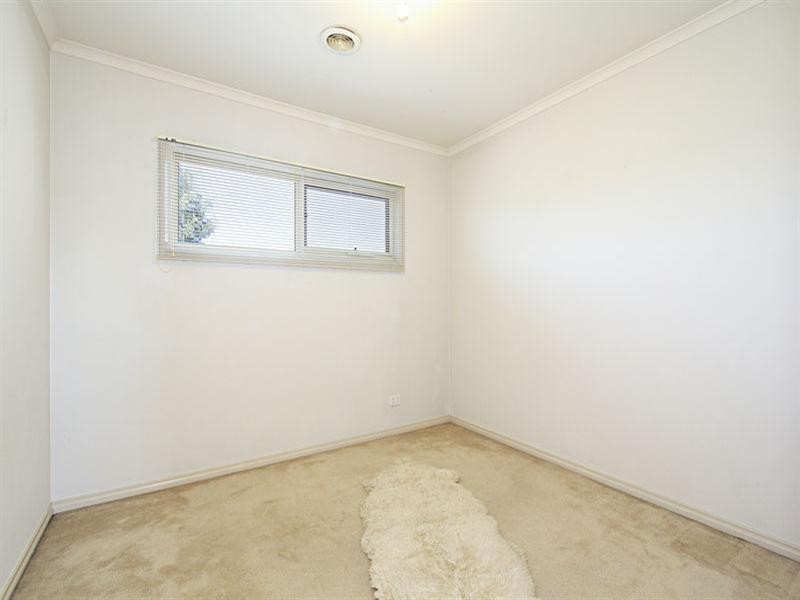 3/12 Surrey Crescent, Oakleigh East VIC 3166