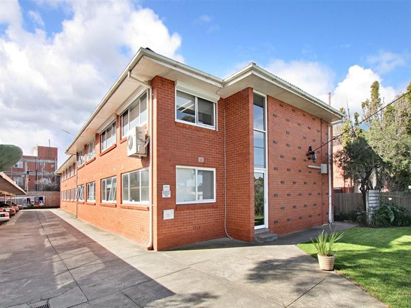 7/15 Rosstown Road, Carnegie VIC 3163