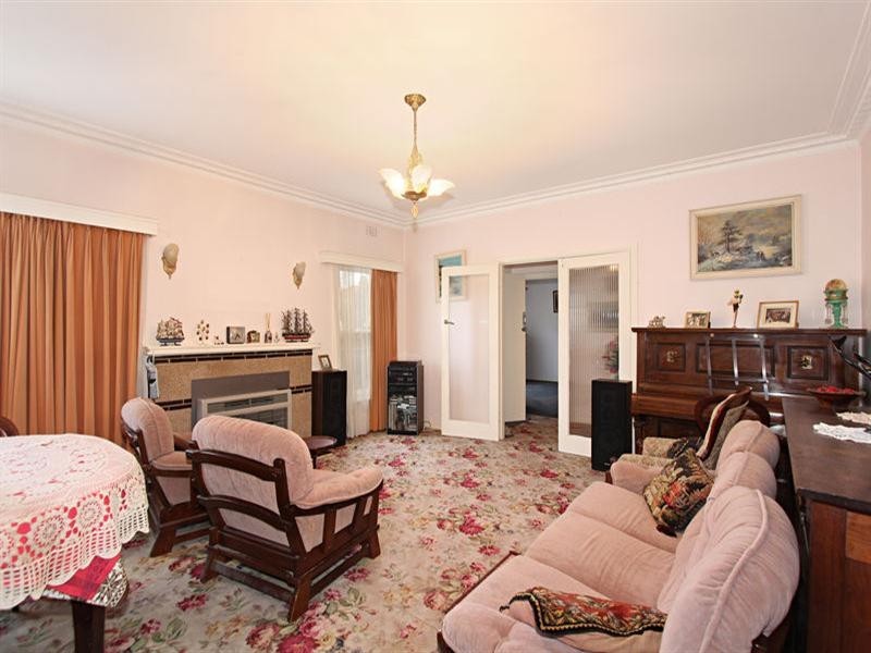 23 Paget Street, Hughesdale VIC 3166