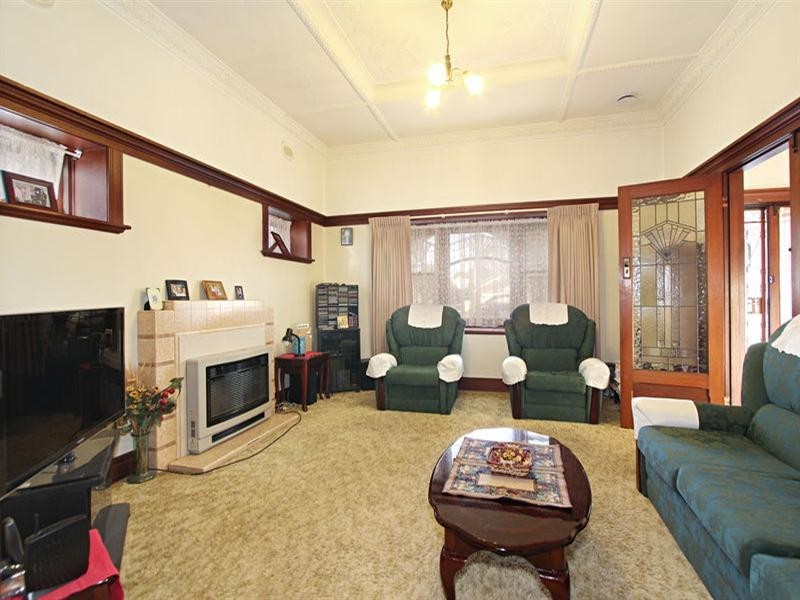 53 Shepparson Avenue, Carnegie VIC 3163