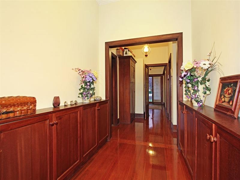 53 Shepparson Avenue, Carnegie VIC 3163