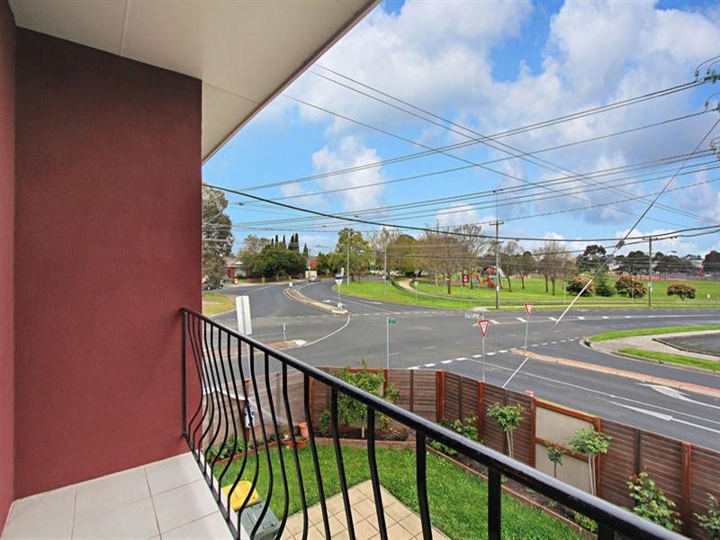 4/164 Leila Road, Carnegie VIC 3163