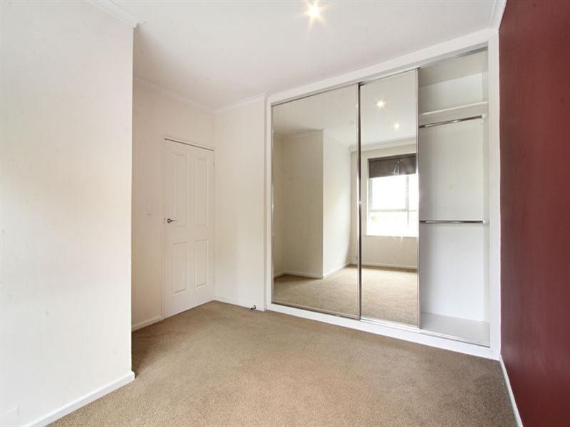 4/164 Leila Road, Carnegie VIC 3163