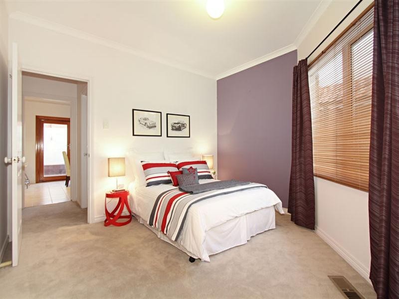 1/1260 Dandenong Road, Murrumbeena VIC 3163