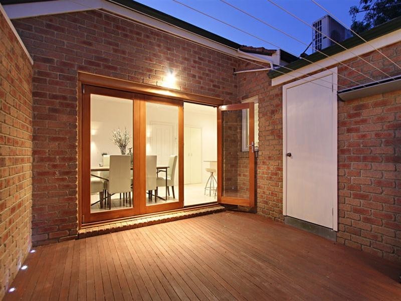 1/1260 Dandenong Road, Murrumbeena VIC 3163