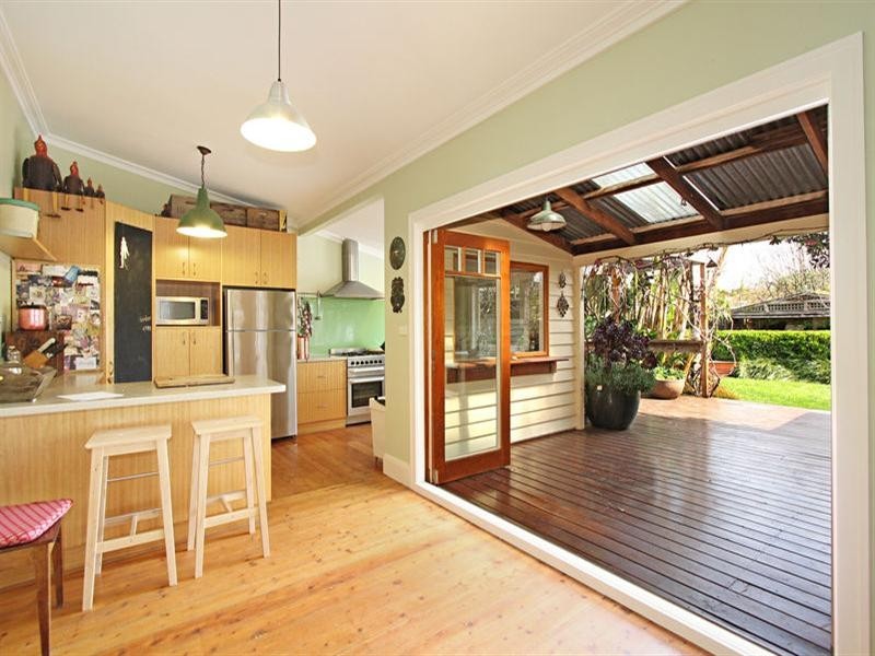 9 Camden Road, Hughesdale VIC 3166