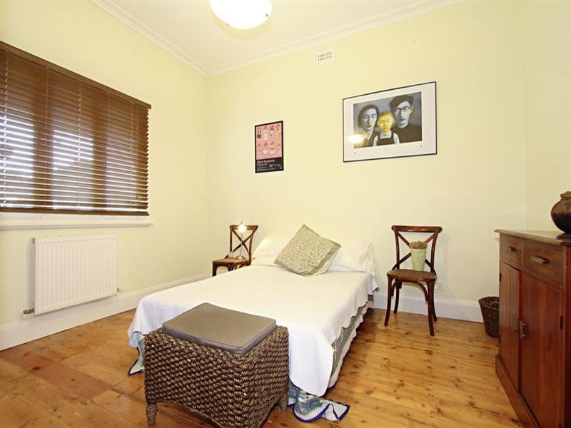 9 Camden Road, Hughesdale VIC 3166