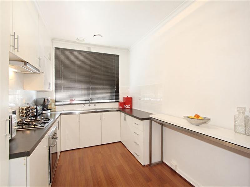 8/8 Dulcie Grove, Bentleigh VIC 3204