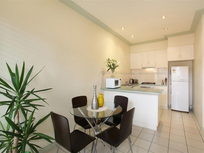 4/223 Murrumbeena Road, Murrumbeena VIC 3163