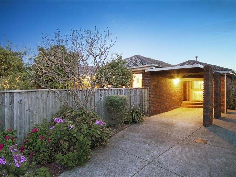 1/19 Coorigil Road, Carnegie VIC 3163