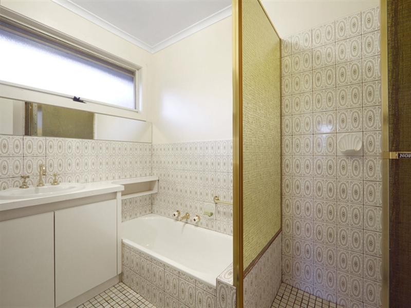 1/19 Coorigil Road, Carnegie VIC 3163