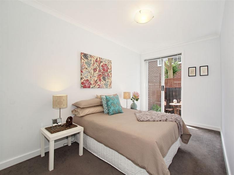 4/15 Sydney Street, Murrumbeena VIC 3163