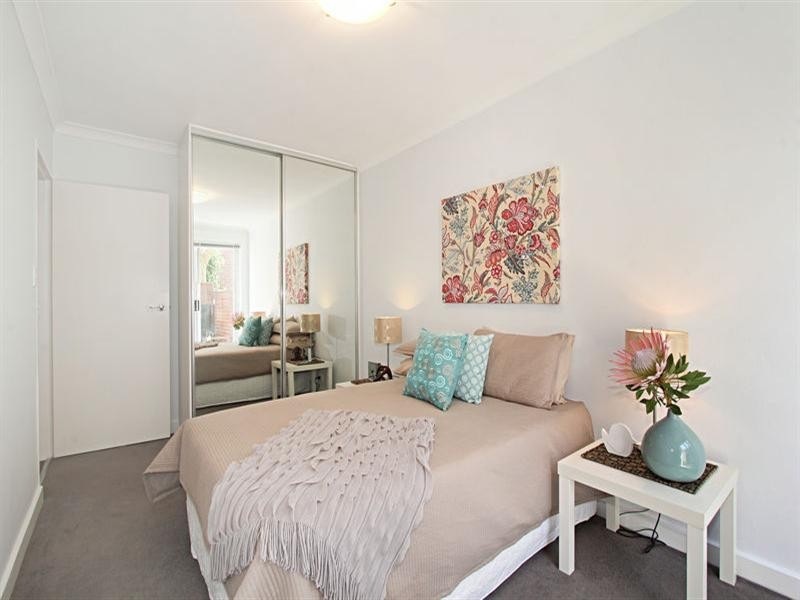 4/15 Sydney Street, Murrumbeena VIC 3163