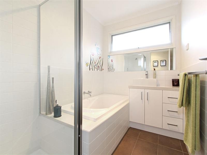 34 Verbena Crescent, Noble Park VIC 3174