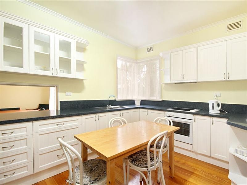 26 Atkinson Street, Murrumbeena VIC 3163