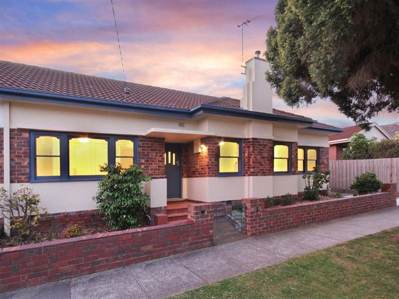 3 St Huberts Road, Carnegie VIC 3163