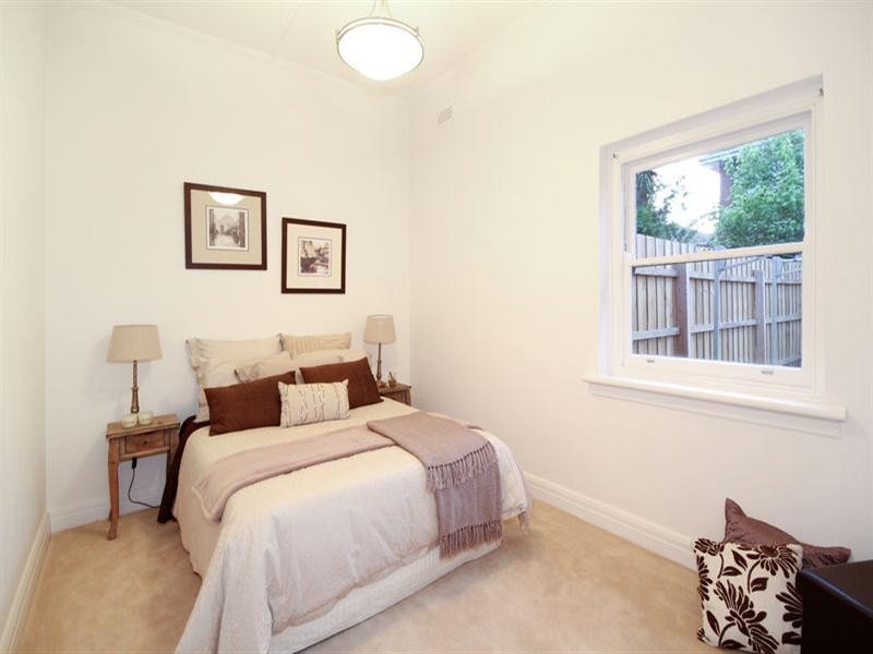 3 St Huberts Road, Carnegie VIC 3163