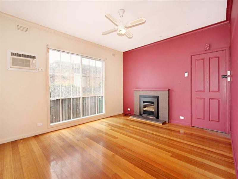 45 McLaurin Road, Carnegie VIC 3163