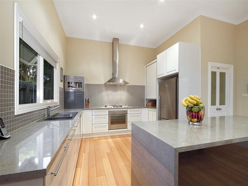 4 Truganini Road, Carnegie VIC 3163