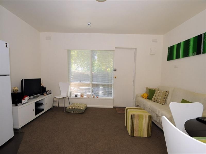 2/24 Rosella Street, Murrumbeena VIC 3163