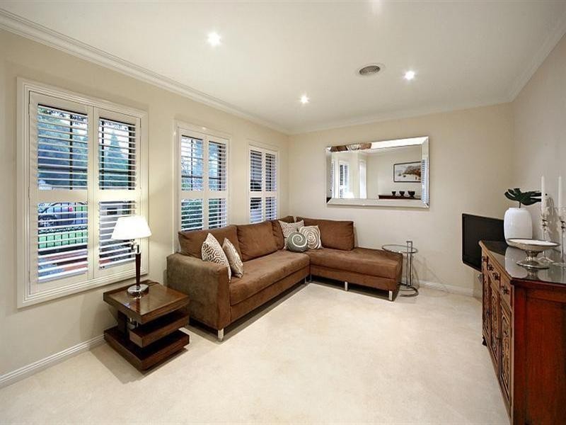 99 Oakleigh Road, Carnegie VIC 3163
