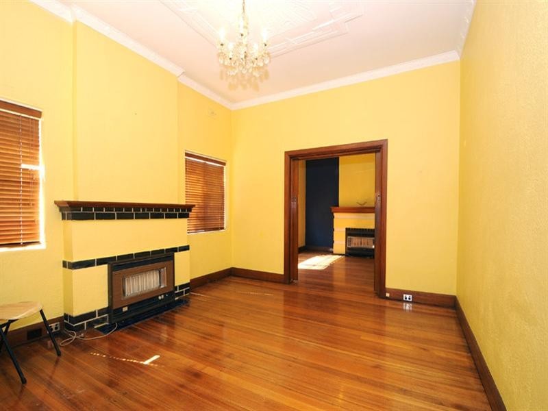 184 McKinnon Road, Mckinnon VIC 3204