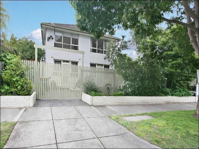 6/2 Tattenham Street, Caulfield East VIC 3145