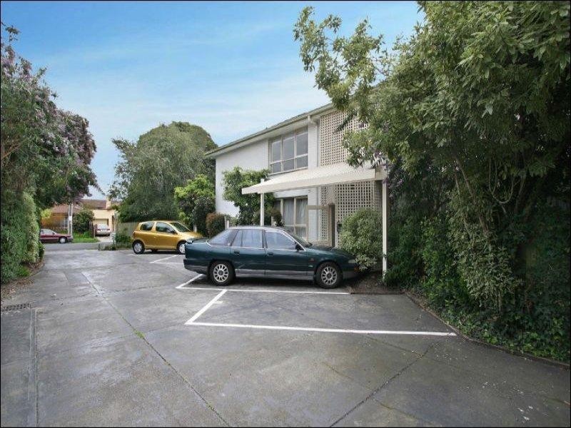 6/2 Tattenham Street, Caulfield East VIC 3145