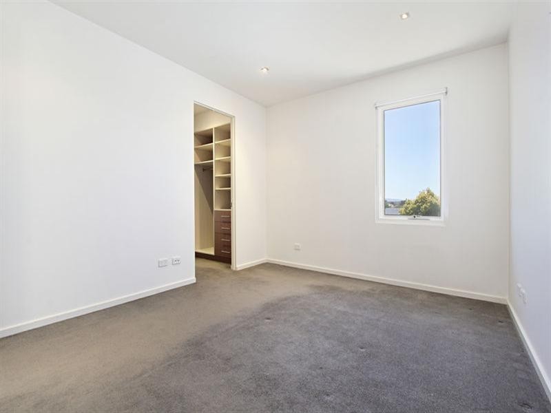 31/50 Poath Road, Hughesdale VIC 3166